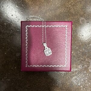 Elegant Silver Pendant Necklace